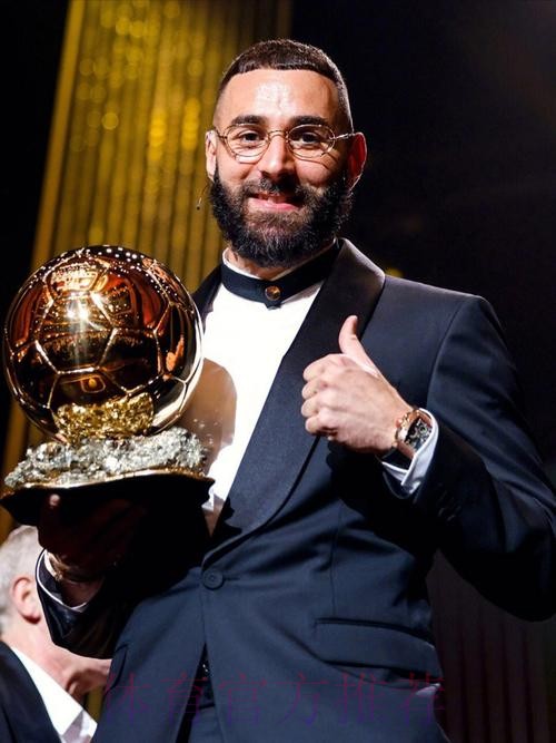 纳达尔：祝本泽马好运 我支持他赢得今年的金球奖